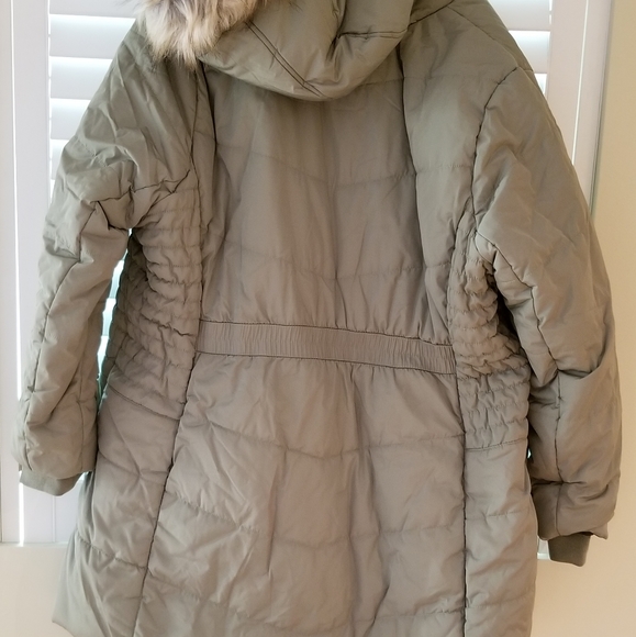 Sz 2 Torrid Sage Green Winter Coat w/Faux Fur Lined Hood - Picture 14 of 16